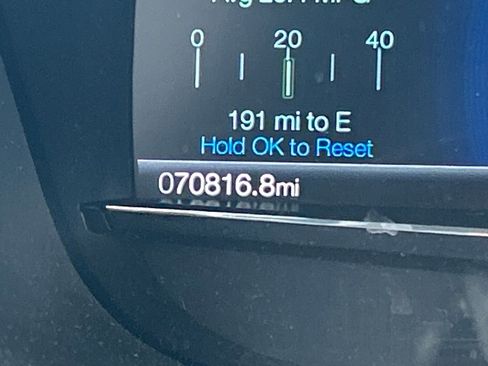 Certified 2019 Ford Explorer XLT w/ Equipment Group 202A image 25