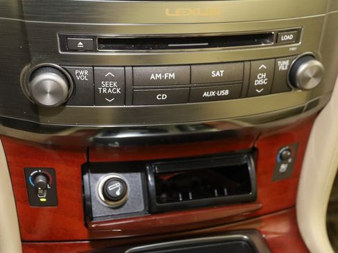 Used 2010 Lexus LX 570 4WD w/ Preferred Accessory Package image 30