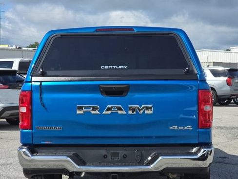Used 2025 RAM 1500 Big Horn AWD/4WD image 4