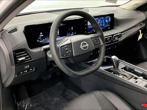 New 2026 Nissan Sentra SR w/ SR Premium Package FWD image 7