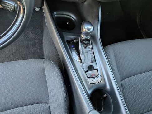 Used 2018 Toyota C-HR XLE image 28