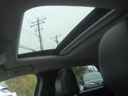 Used 2024 MAZDA CX-30 AWD 2.5 S w/ Premium Package image 25