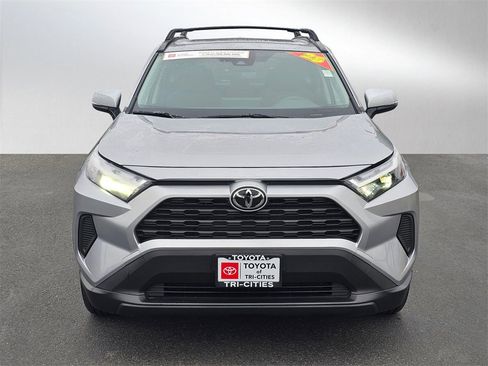 Used 2025 Toyota RAV4 XLE image 8