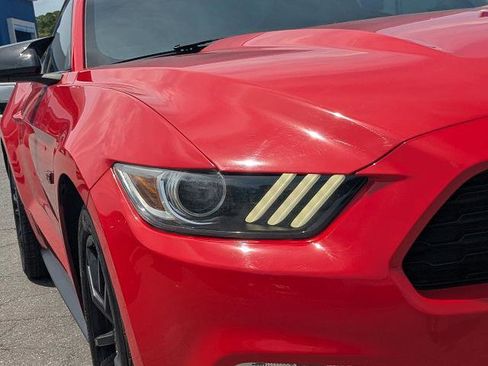 Used 2017 Ford Mustang Premium RWD image 10