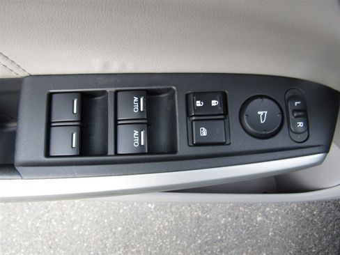 Used 2009 Honda Accord EX-L image 16