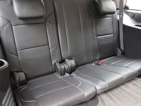 Used 2015 GMC Yukon Denali w/ Touring Package AWD/4WD image 34