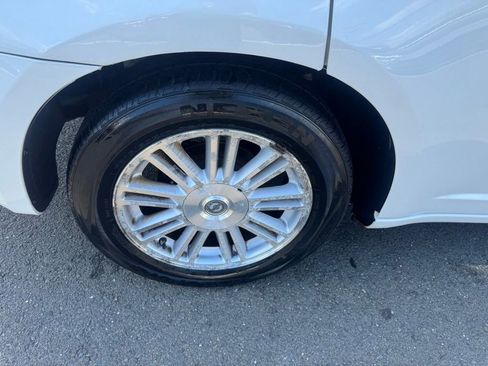 Used 2008 Chrysler Sebring Limited FWD image 16