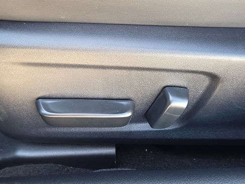 Used 2025 Lexus IS 350 F Sport image 14