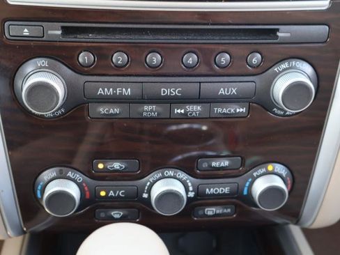Used 2013 Nissan Pathfinder SL w/ Trailer Tow Pkg FWD image 19