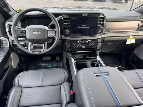 New 2026 Ford F250 Platinum w/ FX4 Off-Road Package image 5