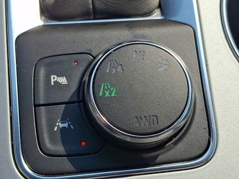Used 2022 Chevrolet Blazer LT AWD/4WD image 23
