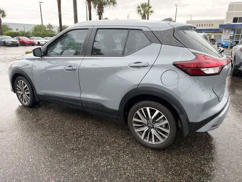 Used 2024 Nissan Kicks SV FWD image 5