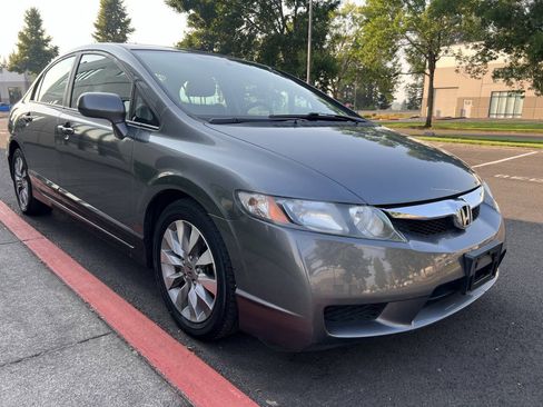 Used 2010 Honda Civic EX-L image 2