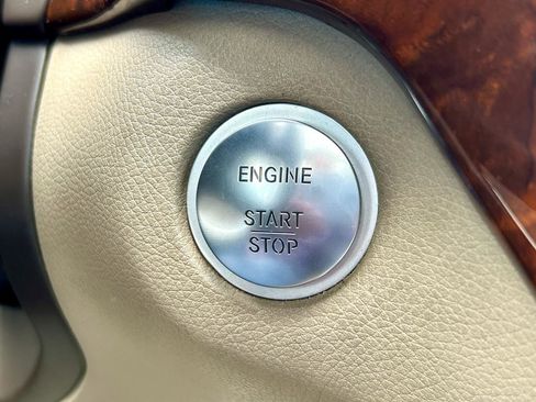 Used 2013 Mercedes-Benz GL 550 4MATIC image 20