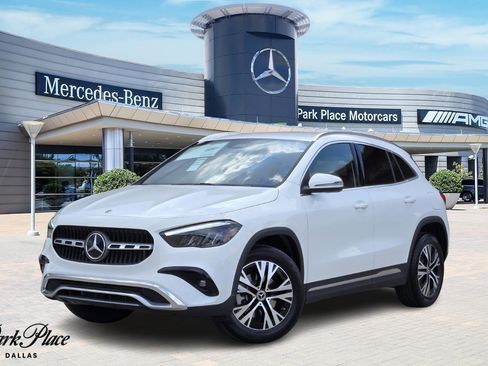 New 2025 Mercedes-Benz GLA 250 4MATIC image 1
