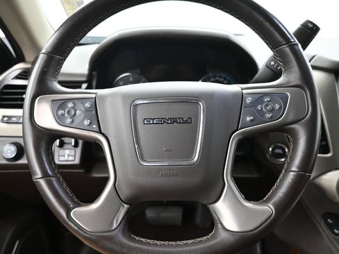 Used 2020 GMC Yukon Denali w/ Open Road Package AWD/4WD image 13