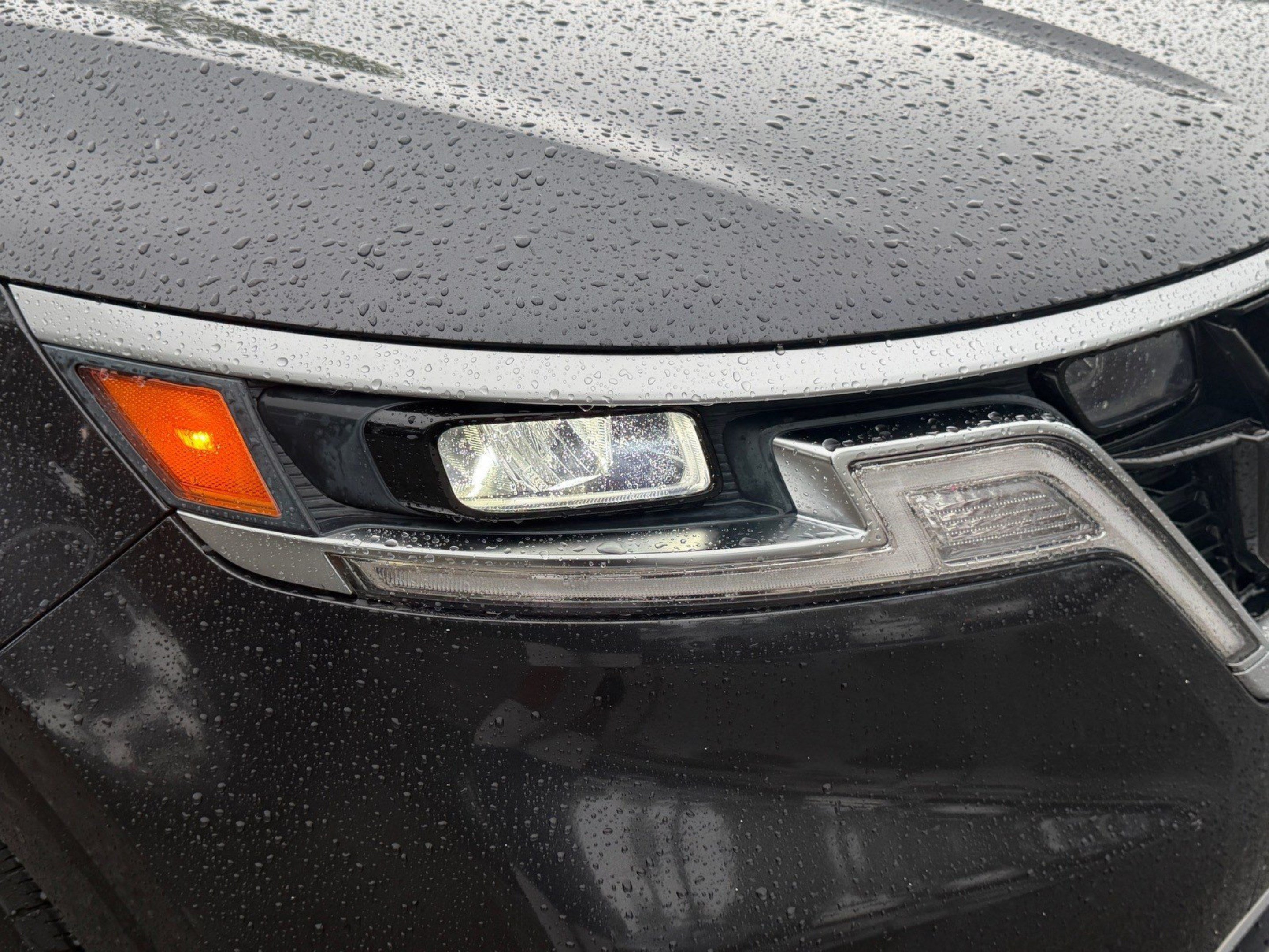 Used 2022 Kia Carnival LX FWD image 9