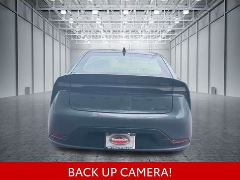 Used 2023 Toyota Prius Prime FWD image 5