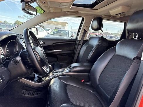 Used 2017 Dodge Journey Crossroad w/ Popular Equipment Group FWD image 14