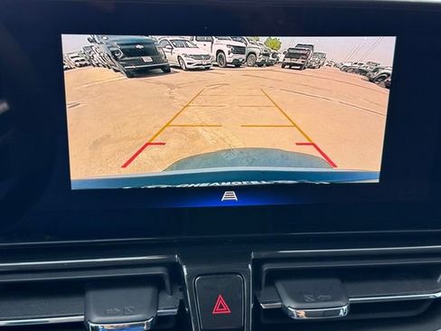 Used 2025 Chevrolet TrailBlazer LT FWD image 16