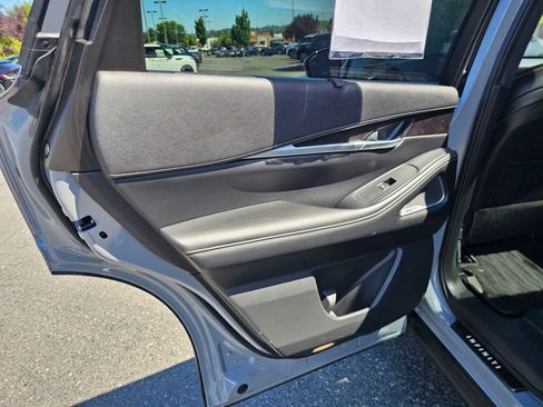 Used 2025 INFINITI QX60 Sensory AWD/4WD image 21