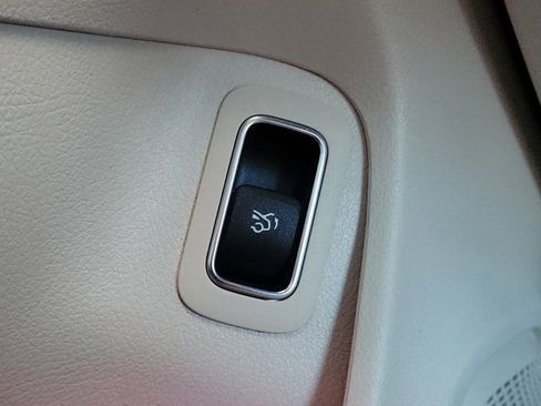 Used 2022 Mercedes-Benz CLA 250 image 17