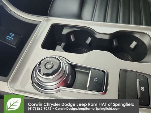 Used 2023 Ford Edge SEL image 26