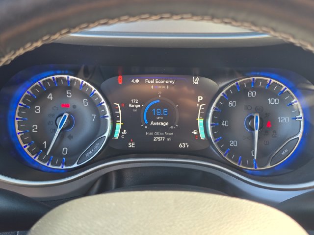 Certified 2021 Chrysler Pacifica Touring w/ S Appearance Package FWD image 34