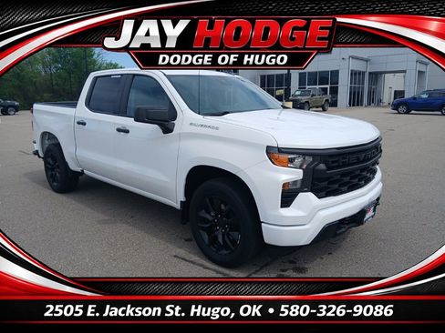 Used 2024 Chevrolet Silverado 1500 Custom image 1