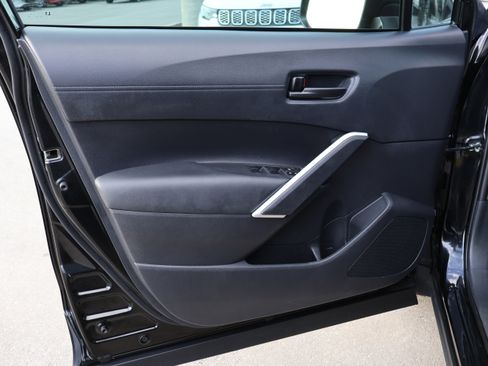 Used 2024 Toyota Corolla Cross SE image 22