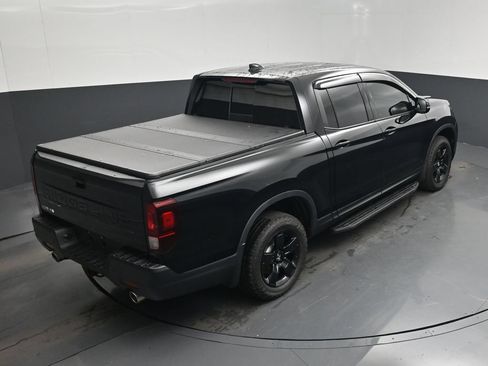 Used 2025 Honda Ridgeline Black Edition image 25