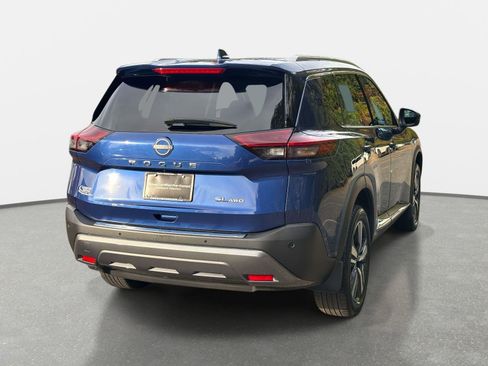 Used 2023 Nissan Rogue SL image 5