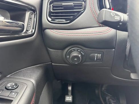 Used 2023 Dodge Durango GT AWD/4WD image 28
