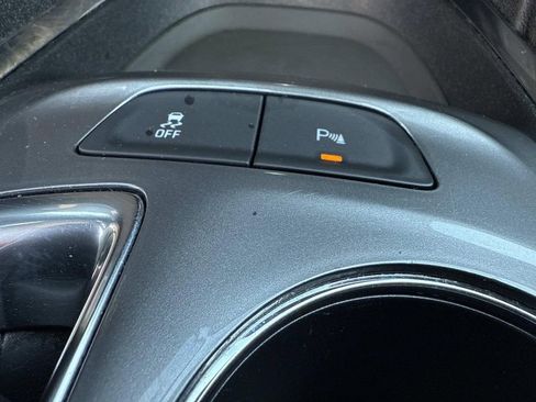 Used 2024 Chevrolet Malibu LT image 34