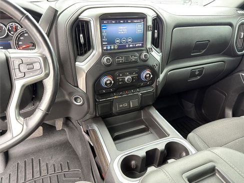 Used 2022 Chevrolet Silverado 1500 RST w/ Z71 Off-Road Package AWD/4WD image 28