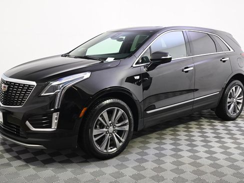 Certified 2025 Cadillac XT5 Premium Luxury image 2