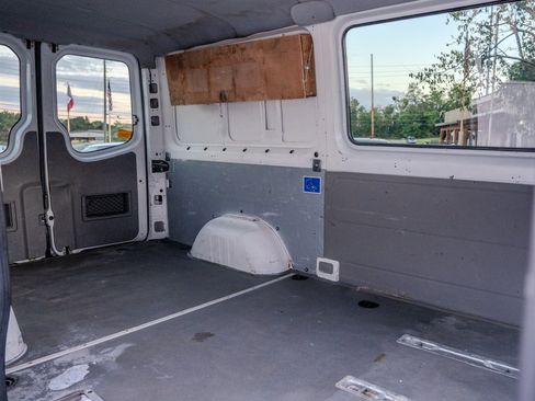 Used 2016 Mercedes-Benz Sprinter 2500 w/ Driver Efficiency Package image 24