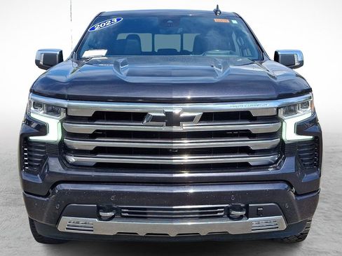 Used 2023 Chevrolet Silverado 1500 High Country w/ Technology Package AWD/4WD image 2