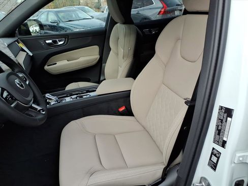 New 2026 Volvo XC60 B5 Plus w/ Protection Package Premier image 15