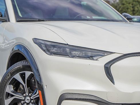 Used 2022 Ford Mustang Mach-E Premium image 2