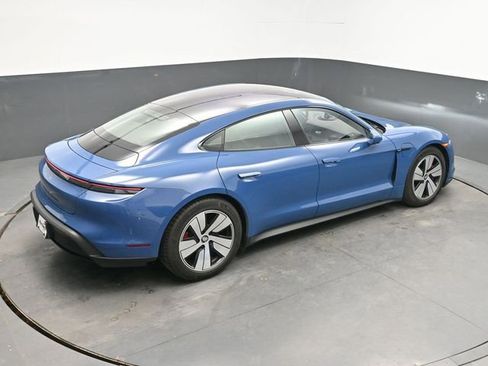 Used 2022 Porsche Taycan 4S image 34