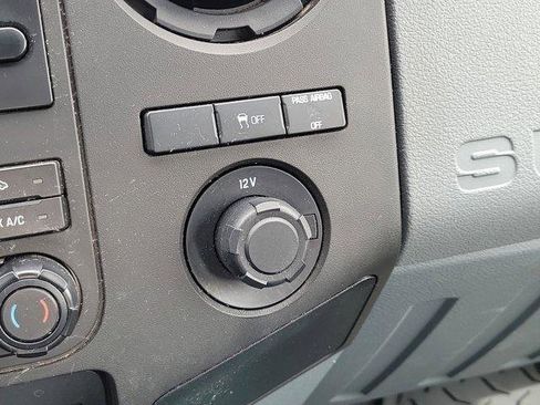 Used 2015 Ford F250 XL w/ XL Decor Group AWD/4WD image 28