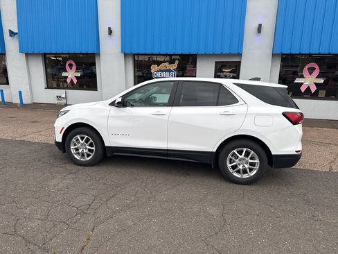 Used 2024 Chevrolet Equinox LT image 13