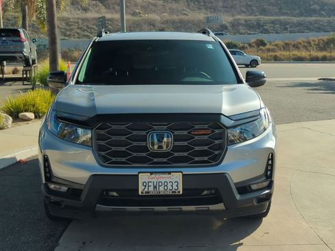 Used 2023 Honda Passport TrailSport image 8