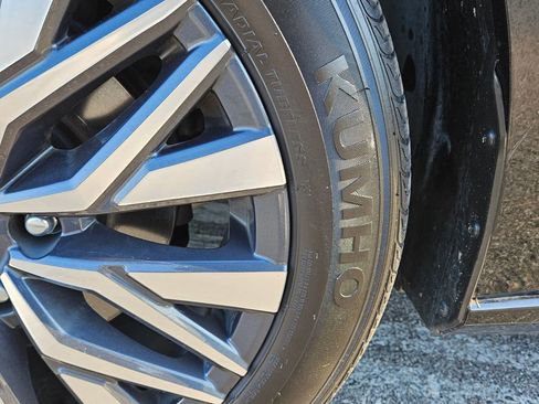 Used 2024 Nissan Altima 2.5 SV image 6