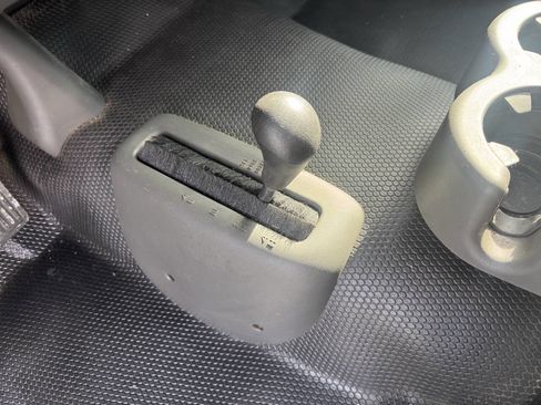 Used 2004 Chevrolet Silverado 1500 4x4 Regular Cab image 14