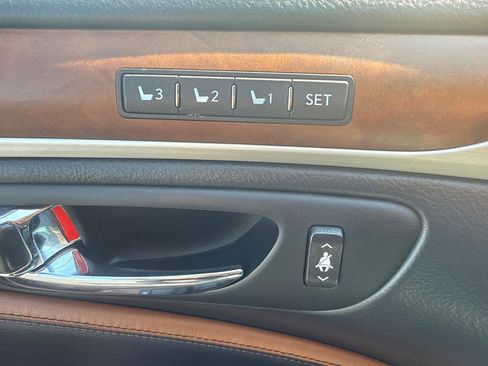 Used 2013 Lexus LS 460 AWD w/ Comfort Pkg image 12