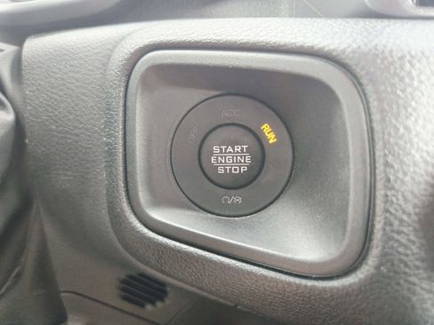 Used 2024 Jeep Gladiator Sport image 37