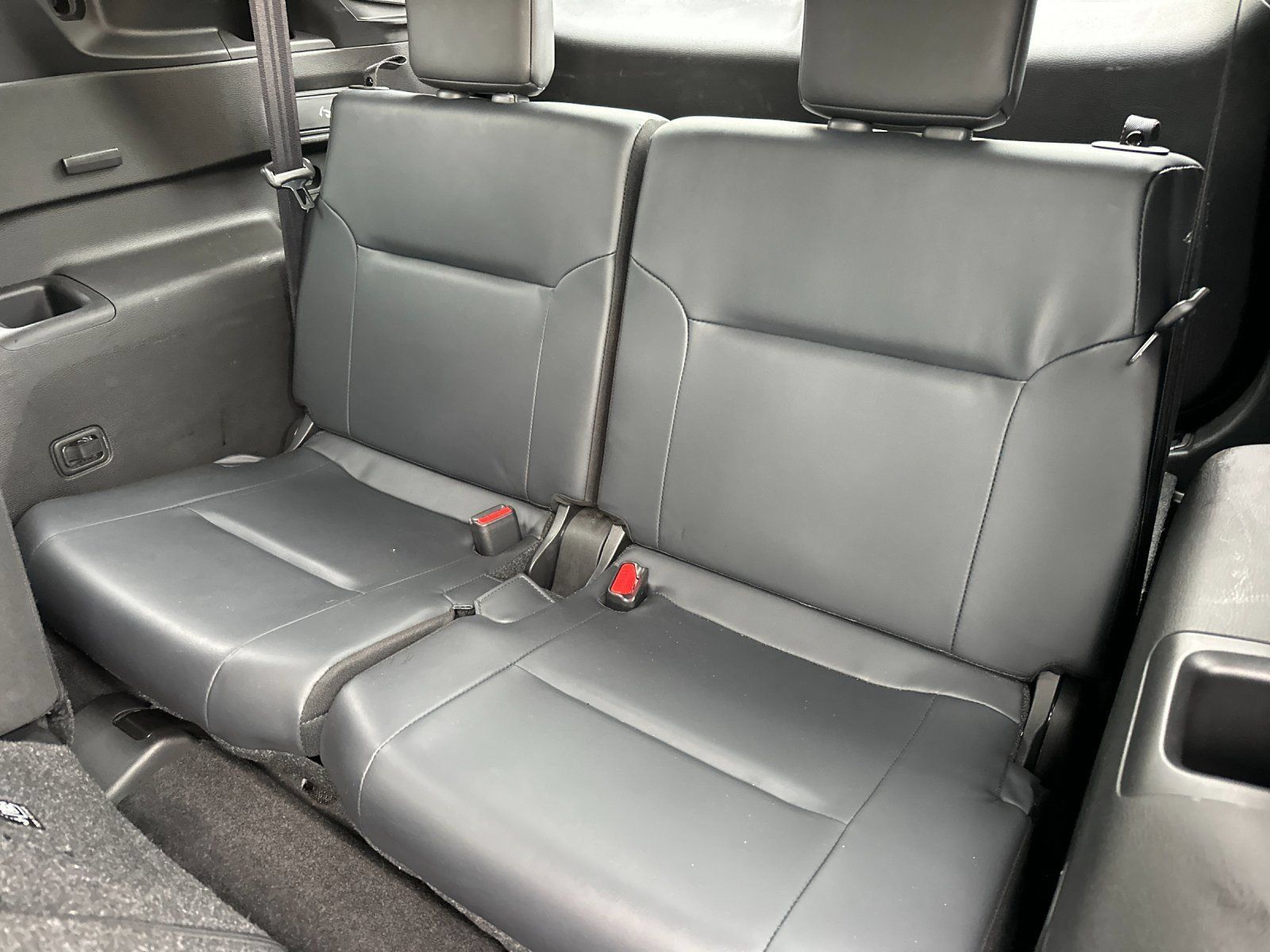 Used 2025 Mitsubishi Outlander SE FWD image 14