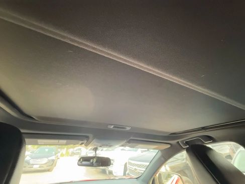 Used 2016 Toyota RAV4 SE image 14